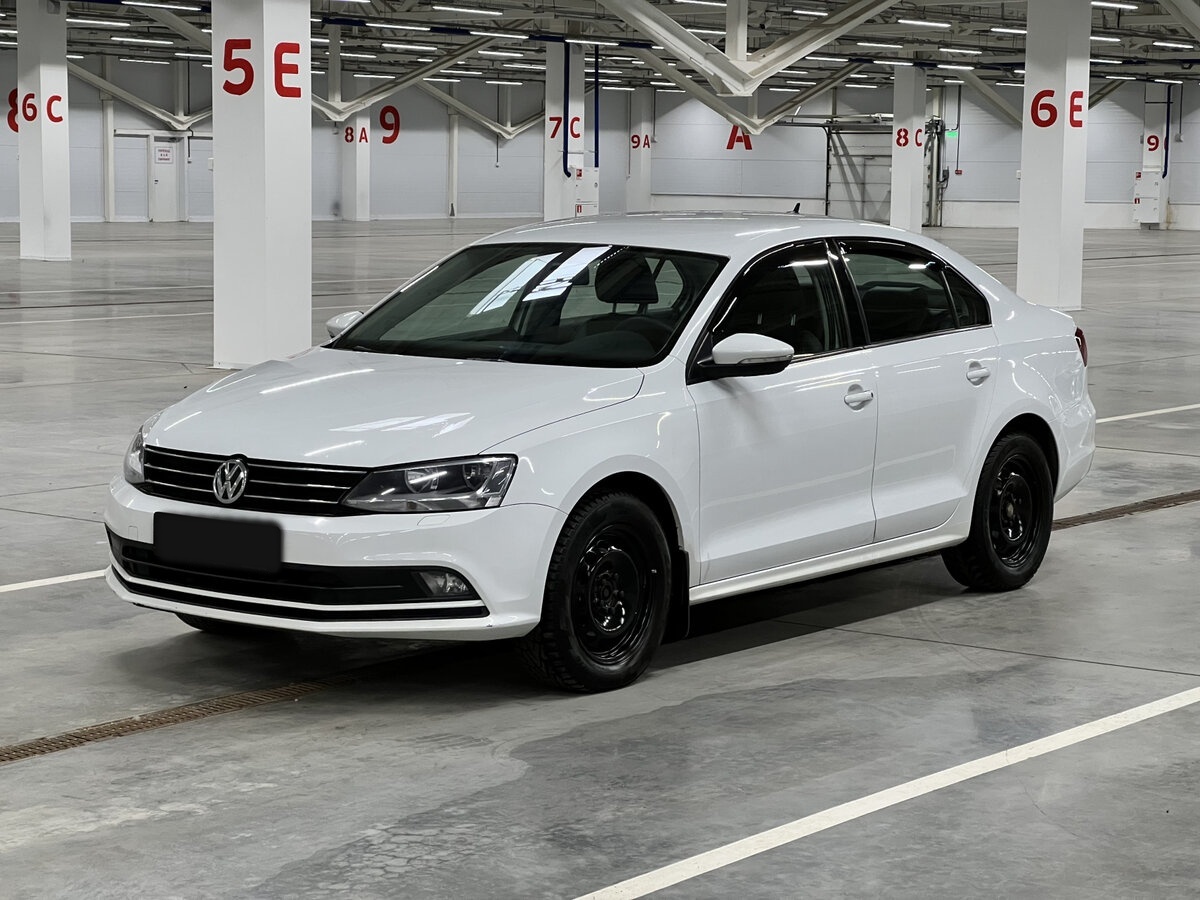 Купить Volkswagen Jetta, 2016, 134 907 км.. Посмотреть фото