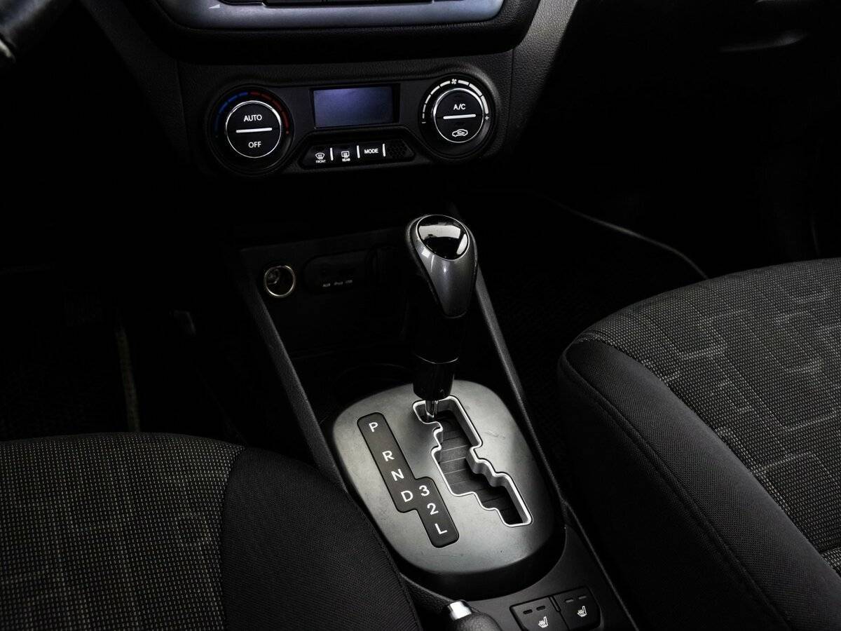 Купить Kia Rio, 2012, 198 000 км.. Фото: #9
