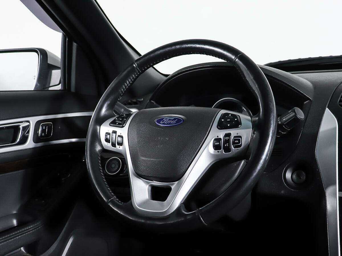 Купить Ford Explorer, 2012, 187 970 км.. Фото: #17