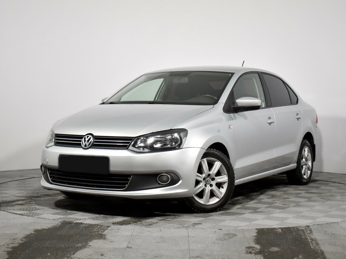 Купить Volkswagen Polo, 2015, 240 000 км.. Посмотреть фото
