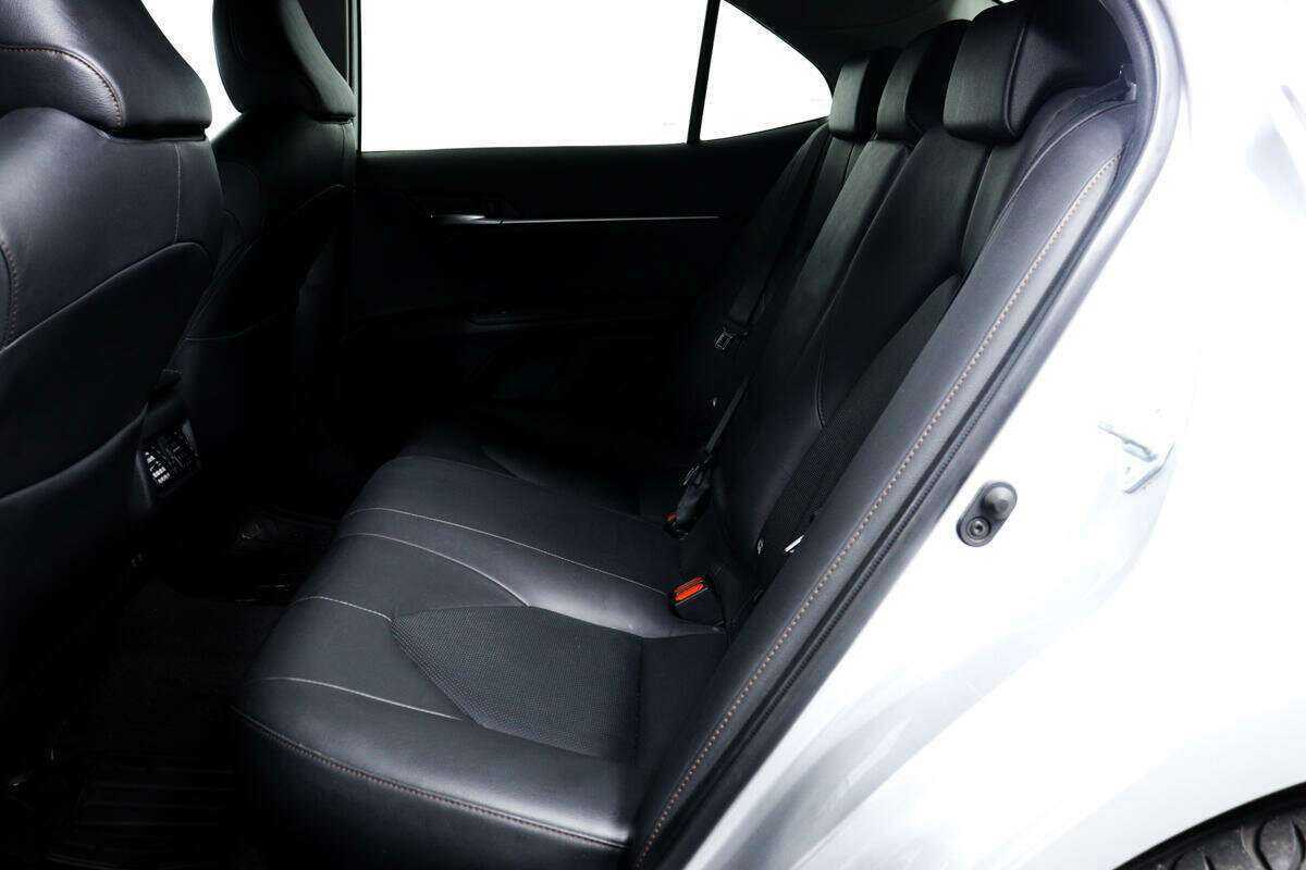 Купить Toyota Camry, 2018, 44 138 км.. Фото: #11