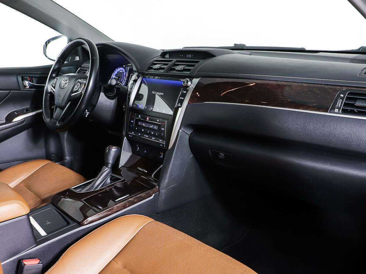 Купить Toyota Camry, 2017, 136 369 км.. Фото: #8