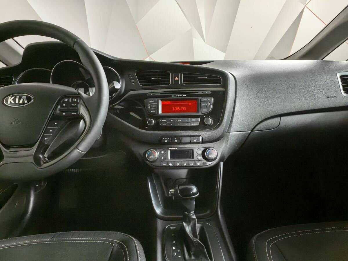 Купить Kia Ceed, 2015, 167 333 км.. Фото: #9