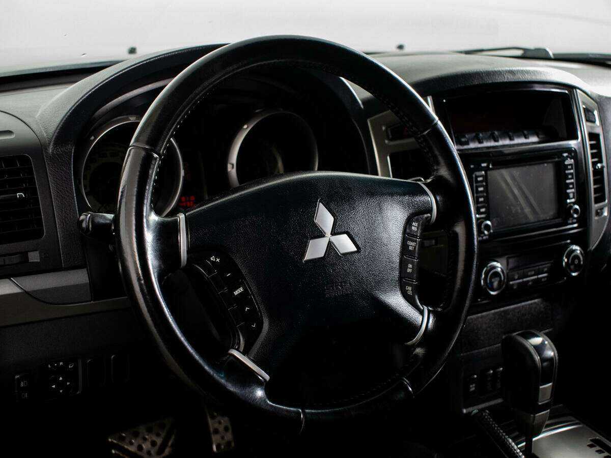Купить Mitsubishi Pajero, 2015, 244 530 км.. Фото: #9
