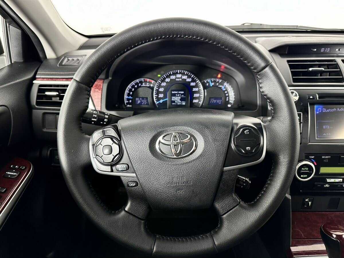 Купить Toyota Camry, 2014, 229 572 км.. Фото: #10
