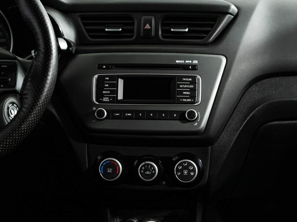 Купить Kia Rio, 2015, 119 914 км.. Фото: #13