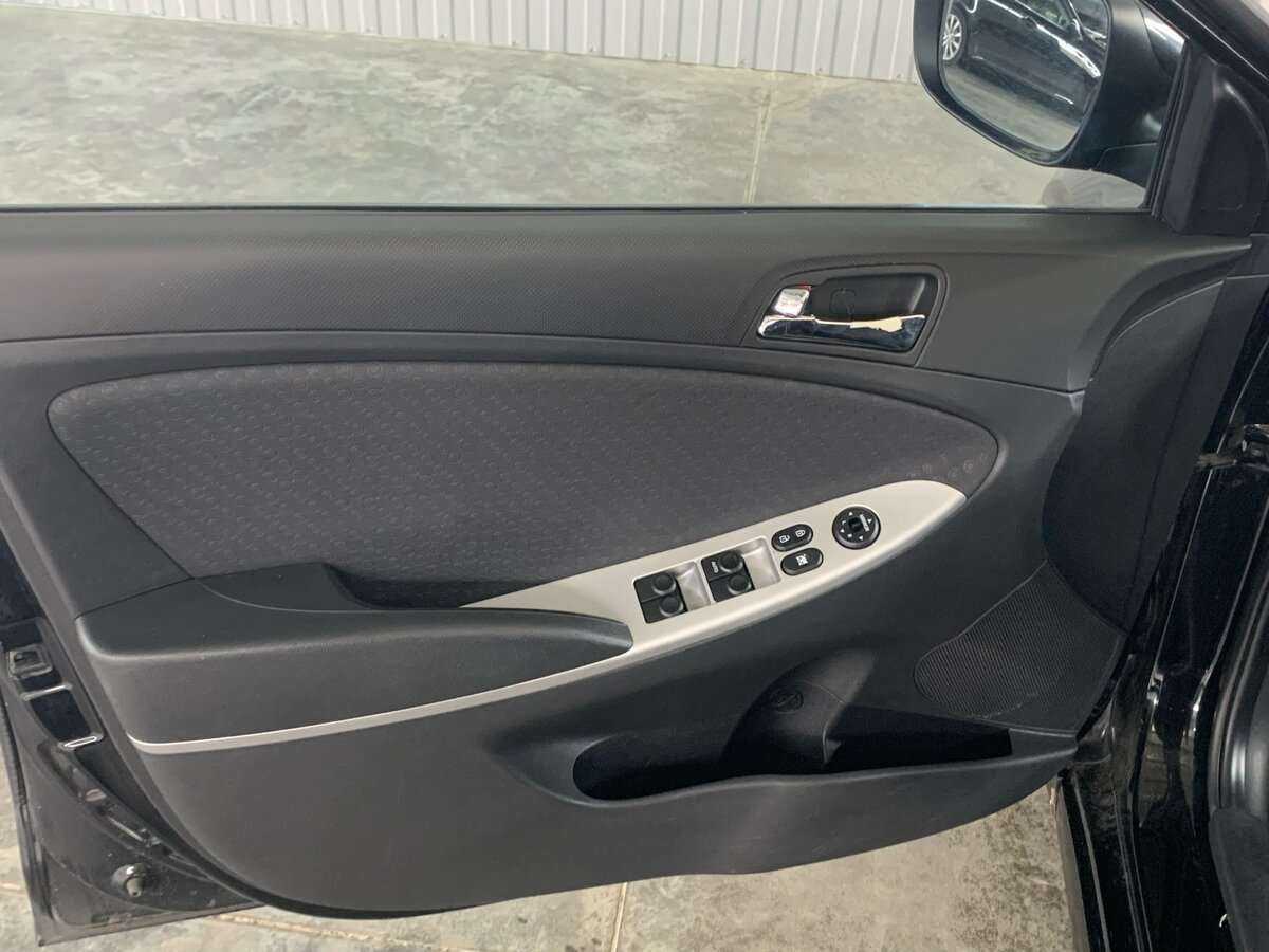 Купить Hyundai Solaris, 2012, 167 017 км.. Фото: #15