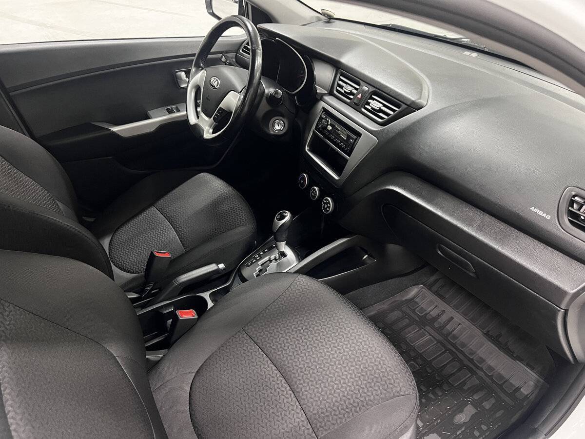 Купить Kia Rio, 2015, 101 725 км.. Фото: #10