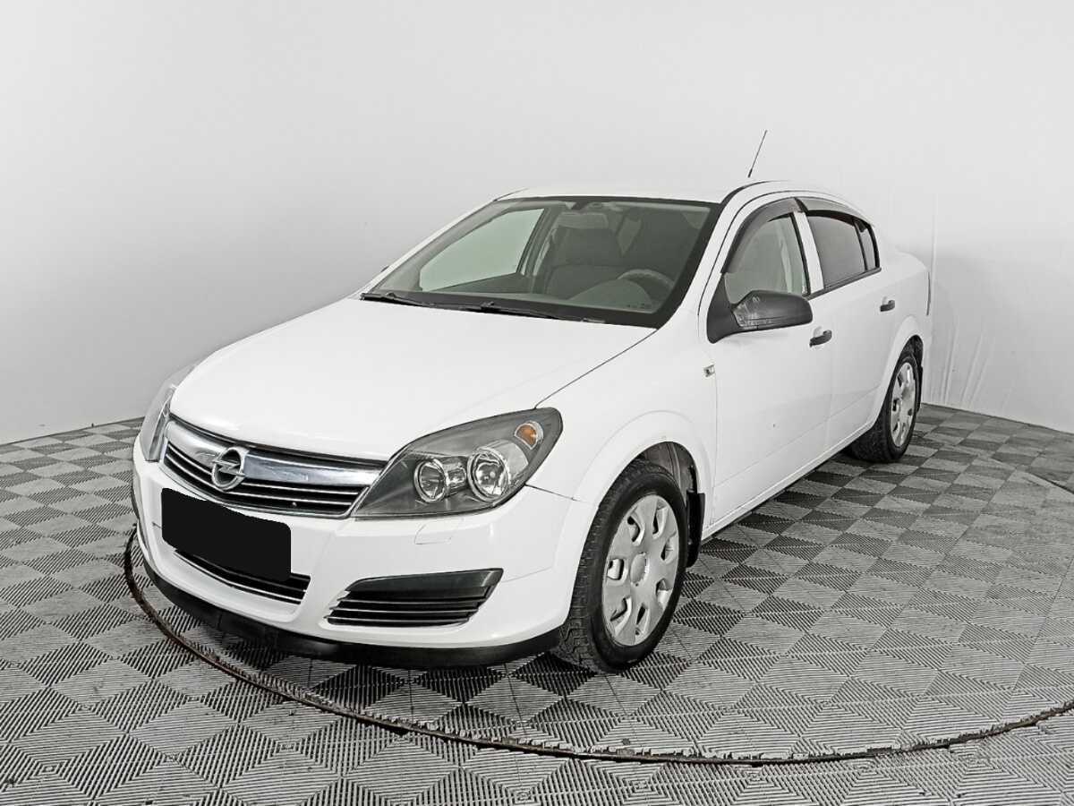 Купить Opel Astra, 2013, 170 567 км.. Посмотреть фото