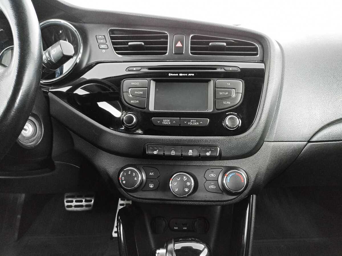 Купить Kia Ceed, 2014, 97 594 км.. Фото: #12