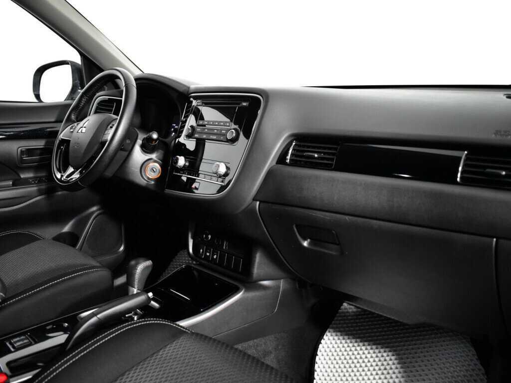 Купить Mitsubishi Outlander, 2020, 70 826 км.. Фото: #8