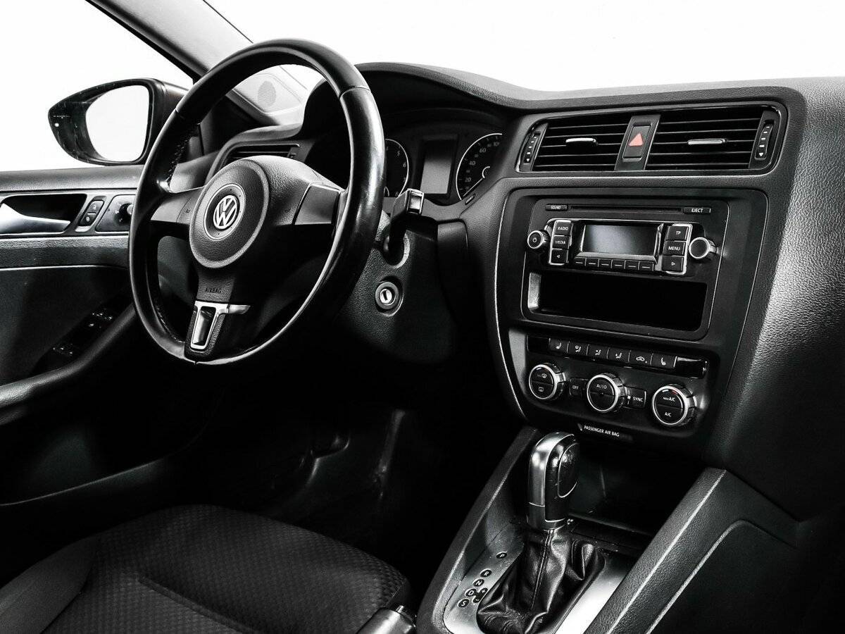 Купить Volkswagen Jetta, 2013, 116 150 км.. Фото: #8