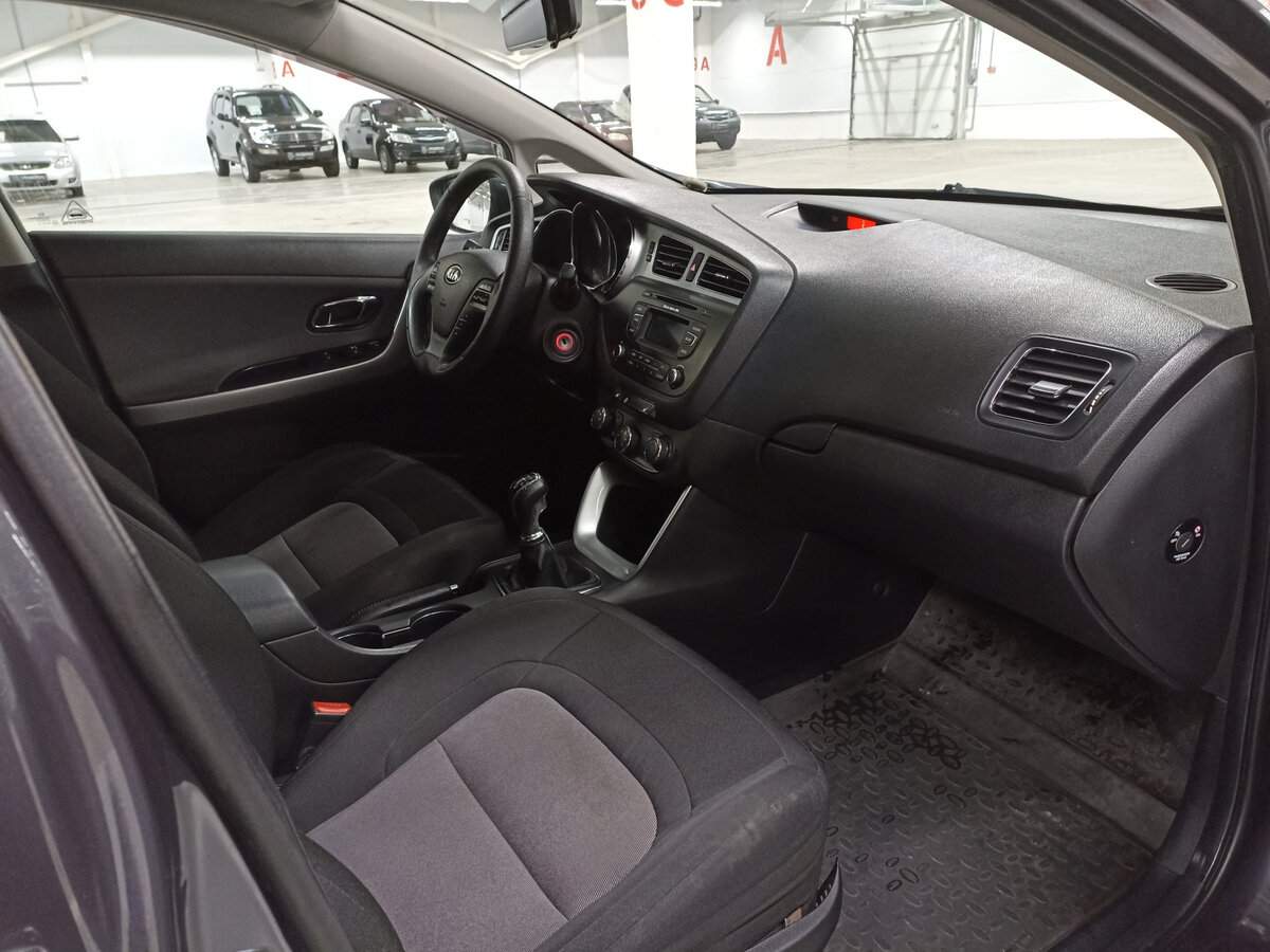 Купить Kia Ceed, 2012, 180 875 км.. Фото: #10