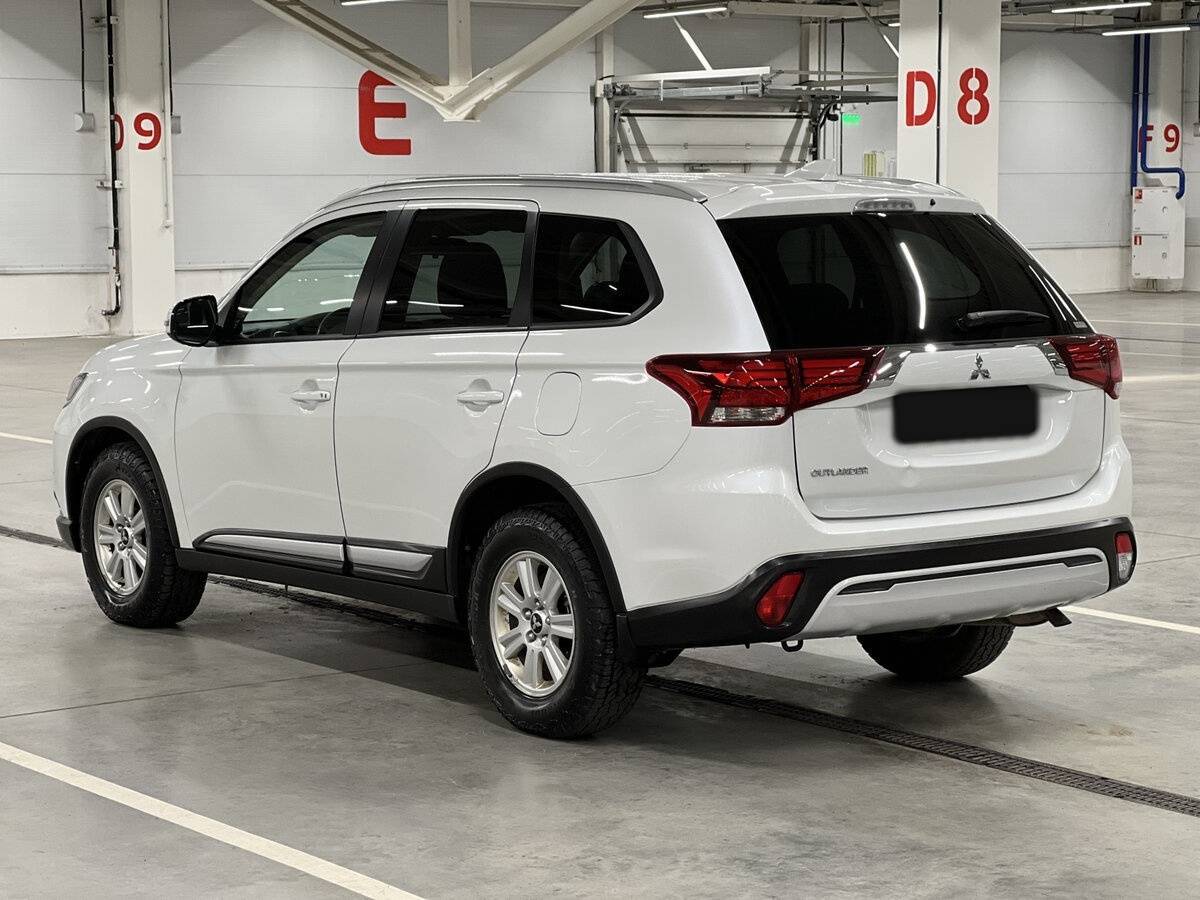 Купить Mitsubishi Outlander, 2021, 61 052 км.. Фото: #6