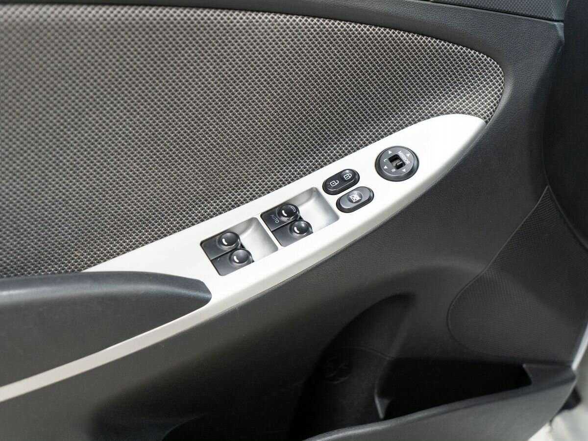 Купить Hyundai Solaris, 2013, 140 000 км.. Фото: #10