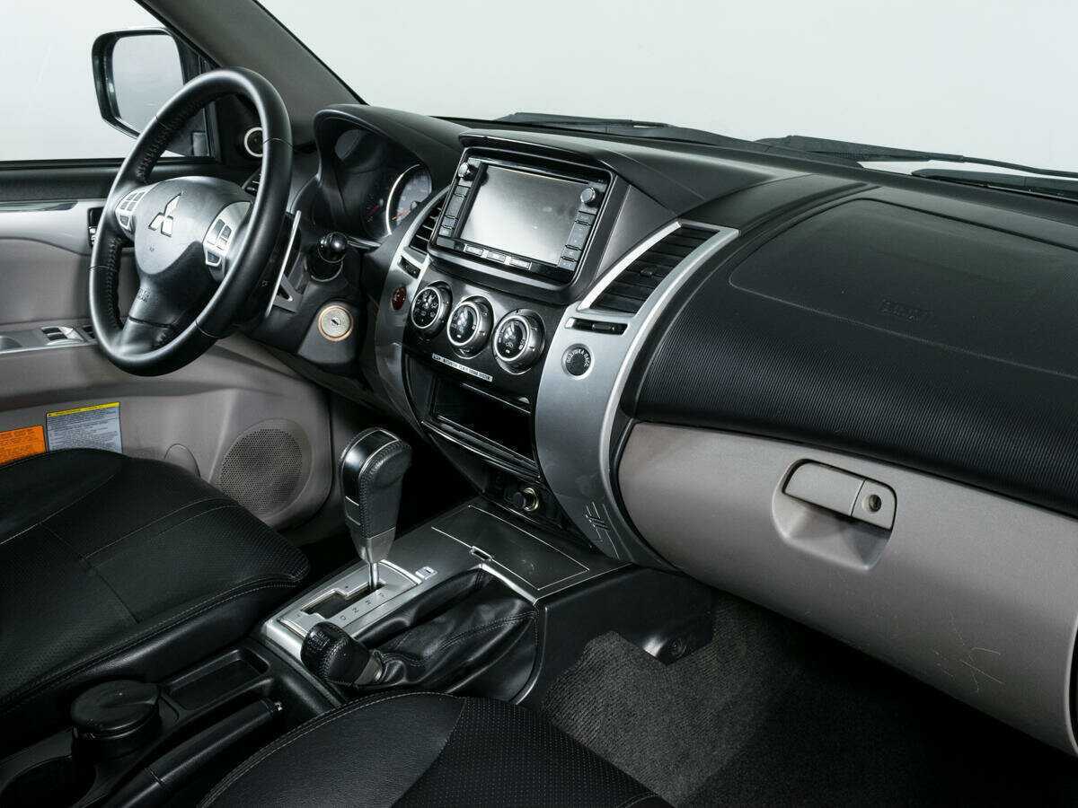 Купить Mitsubishi Pajero Sport, 2013, 306 556 км.. Фото: #9