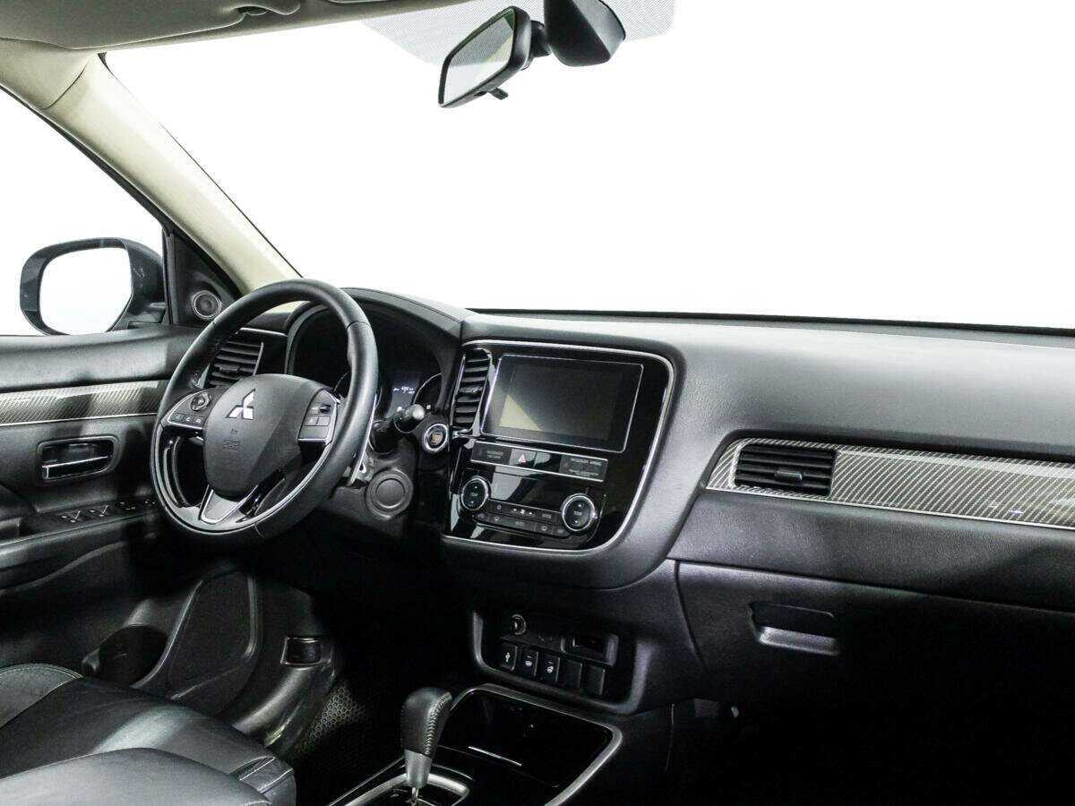 Купить Mitsubishi Outlander, 2019, 108 009 км.. Фото: #8