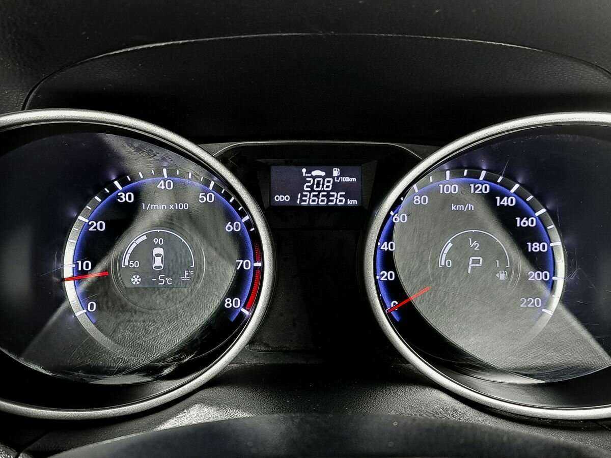 Купить Hyundai ix35, 2012, 136 577 км.. Фото: #10
