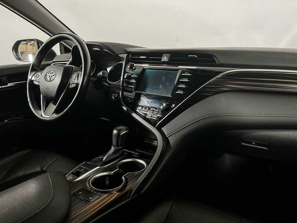 Купить Toyota Camry, 2018, 106 160 км.. Фото: #8