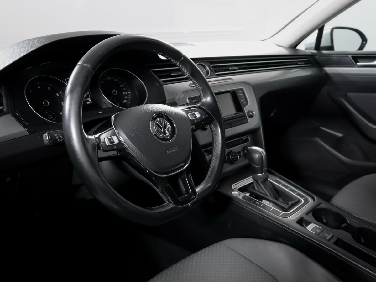 Купить Volkswagen Passat, 2017, 80 920 км.. Фото: #12