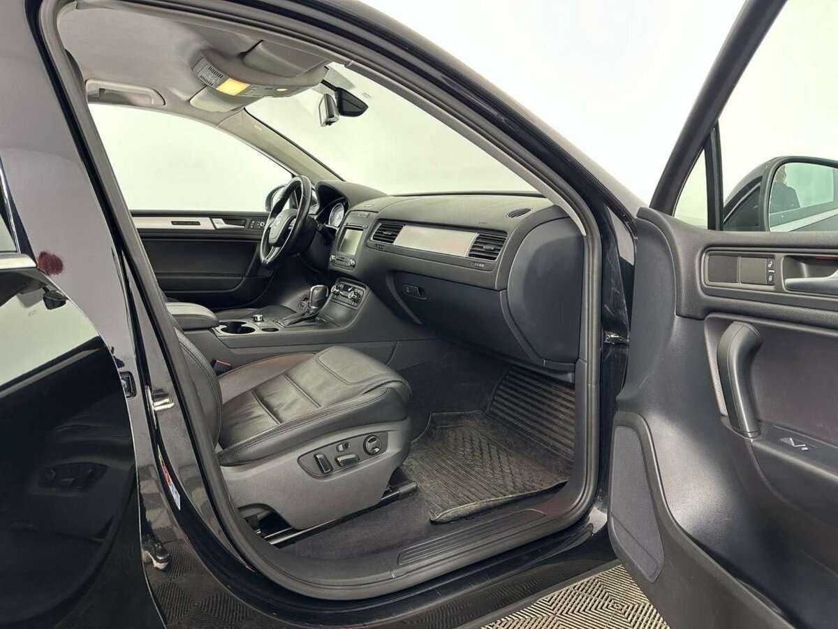 Купить Volkswagen Touareg, 2012, 216 981 км.. Фото: #13