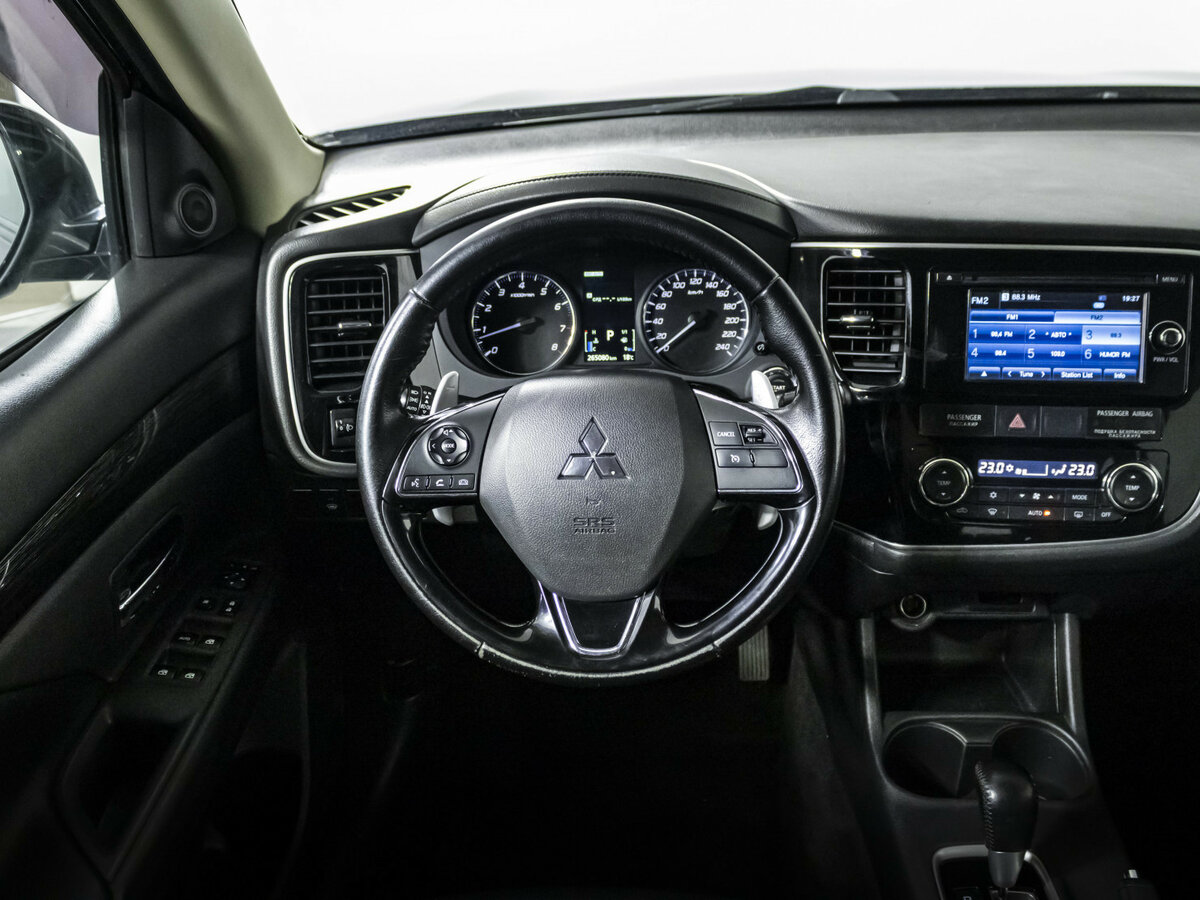 Купить Mitsubishi Outlander, 2015, 265 077 км.. Фото: #9