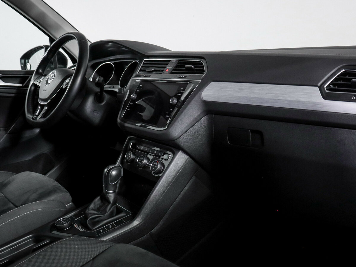 Купить Volkswagen Tiguan, 2018, 88 485 км.. Фото: #6