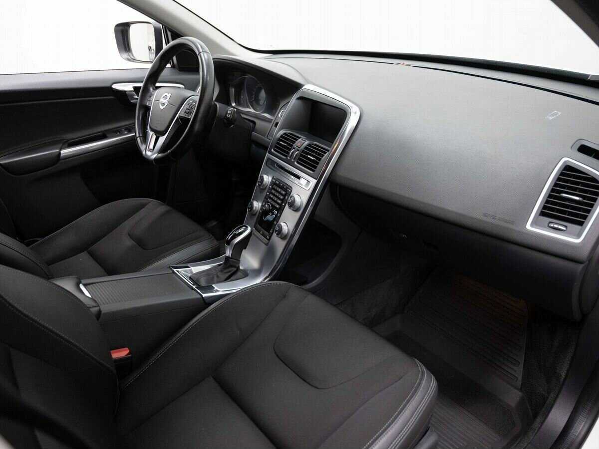 Купить Volvo XC60, 2017, 100 800 км.. Фото: #10