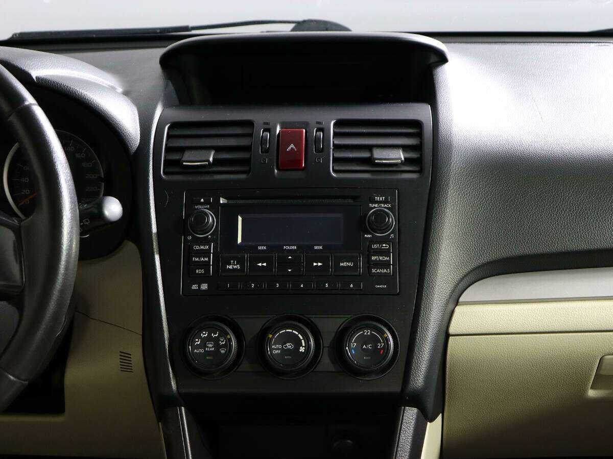 Купить Subaru XV, 2012, 88 650 км.. Фото: #10