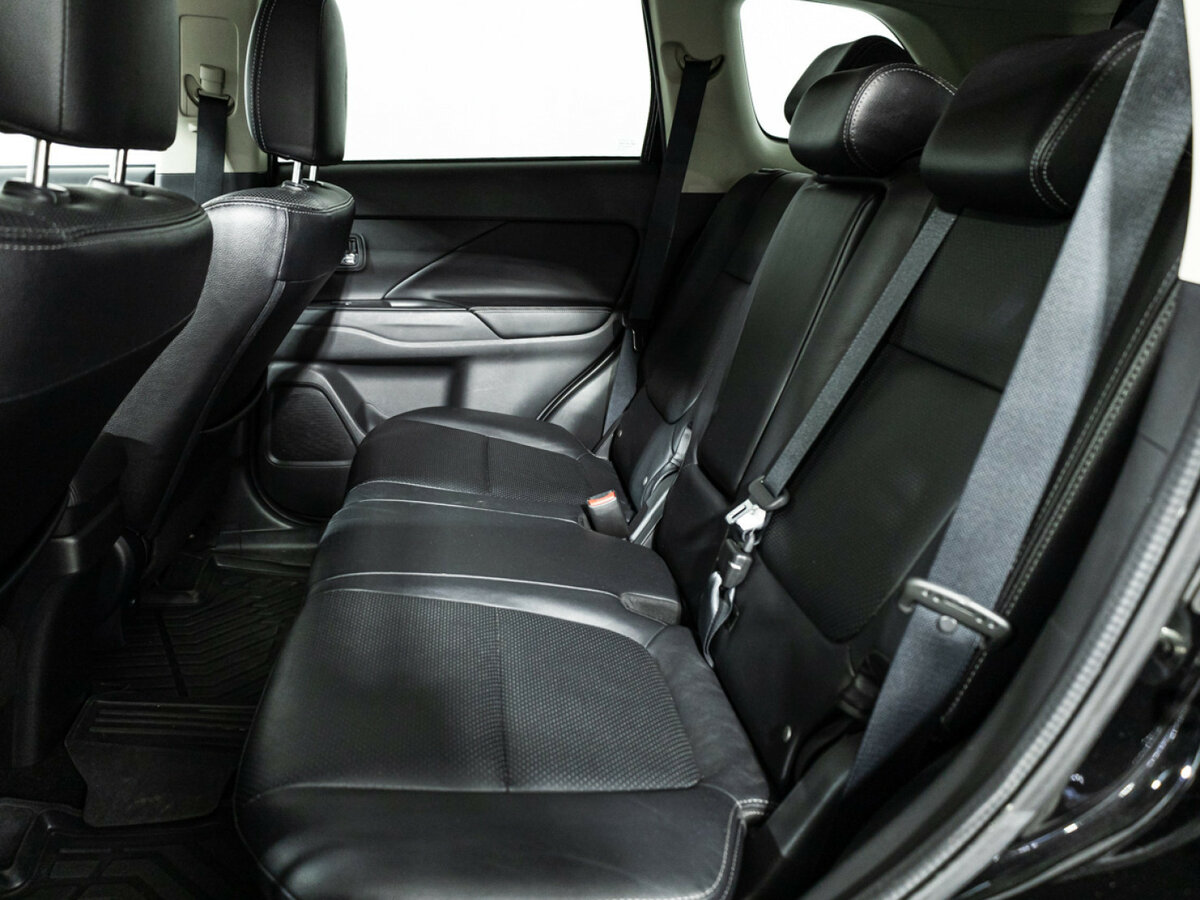 Купить Mitsubishi Outlander, 2016, 111 182 км.. Фото: #8