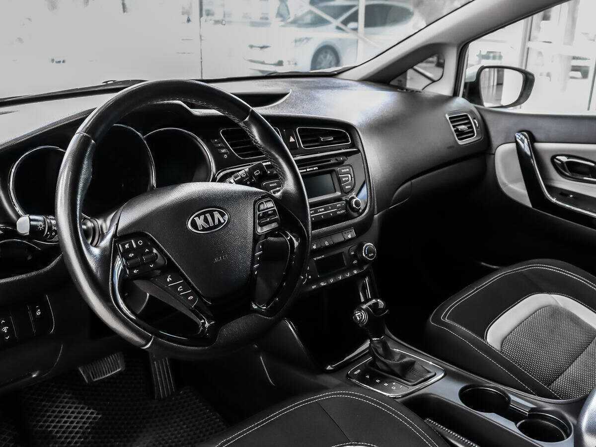 Купить Kia Ceed, 2013, 137 500 км.. Фото: #8