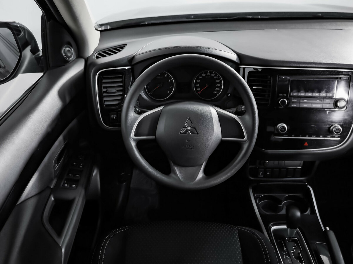 Купить Mitsubishi Outlander, 2020, 130 377 км.. Фото: #9