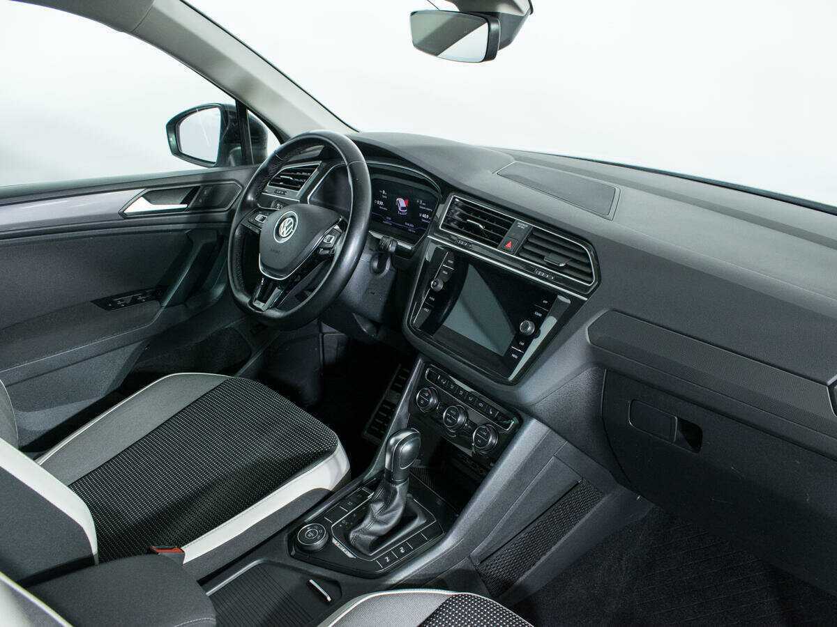Купить Volkswagen Tiguan, 2020, 108 503 км.. Фото: #8