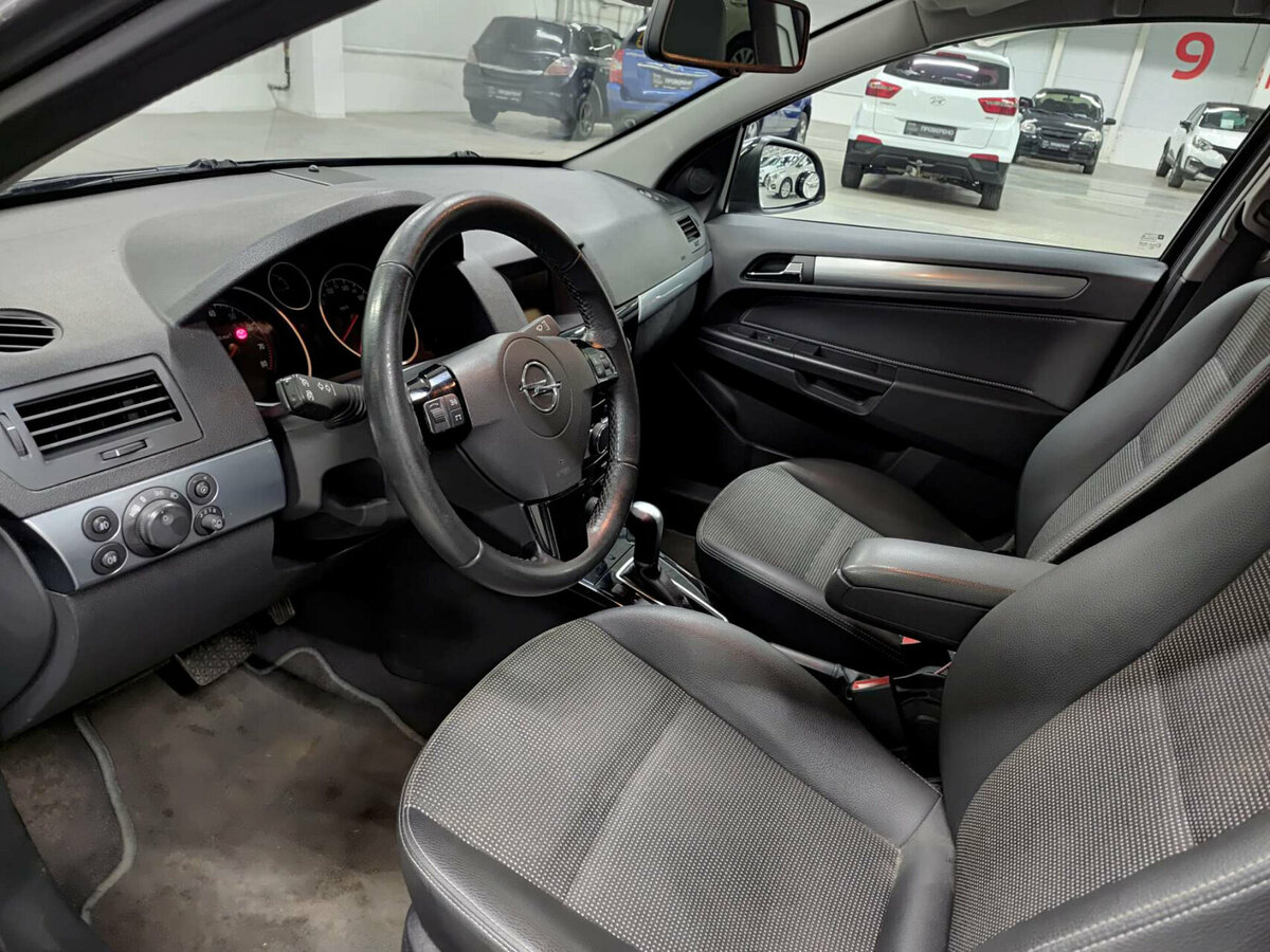 Купить Opel Astra, 2012, 176 000 км.. Фото: #13