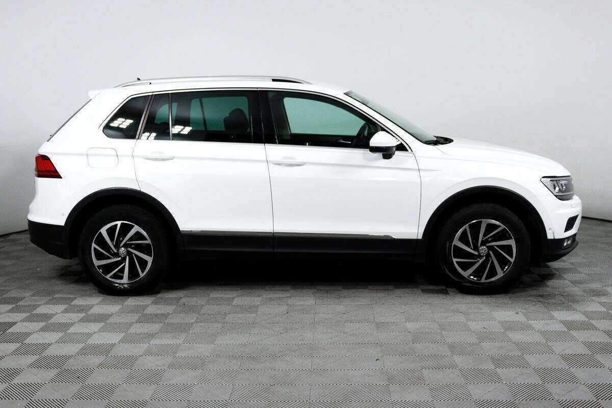 Купить Volkswagen Tiguan, 2018, 87 142 км.. Фото: #2