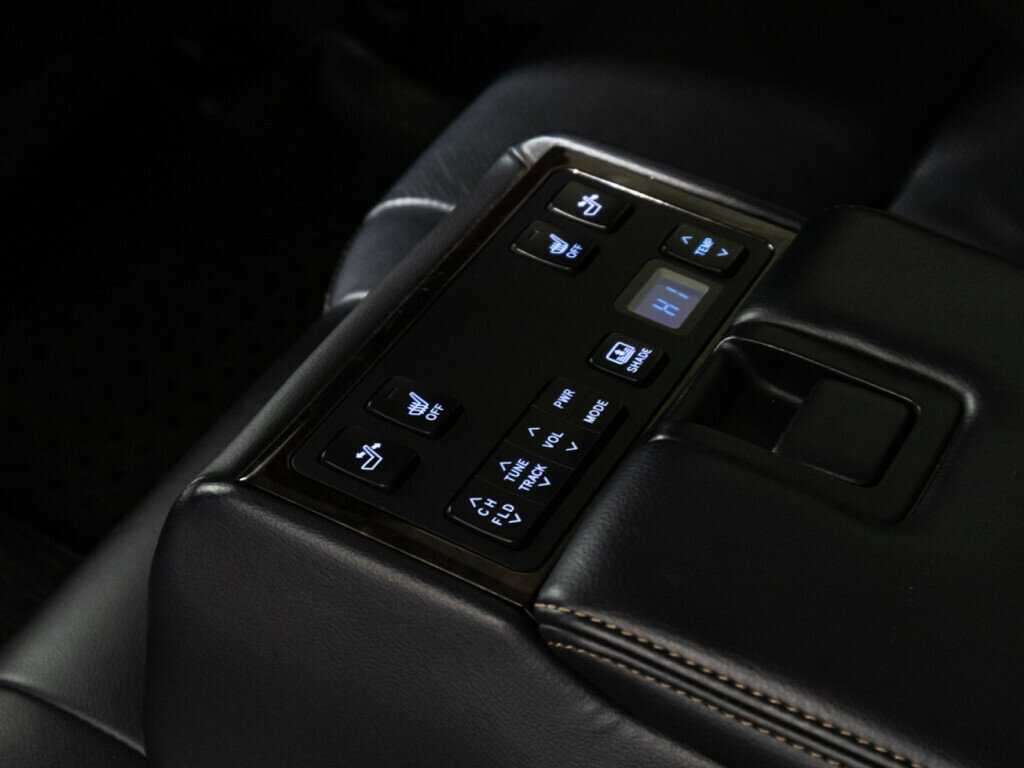 Купить Toyota Camry, 2015, 81 319 км.. Фото: #17