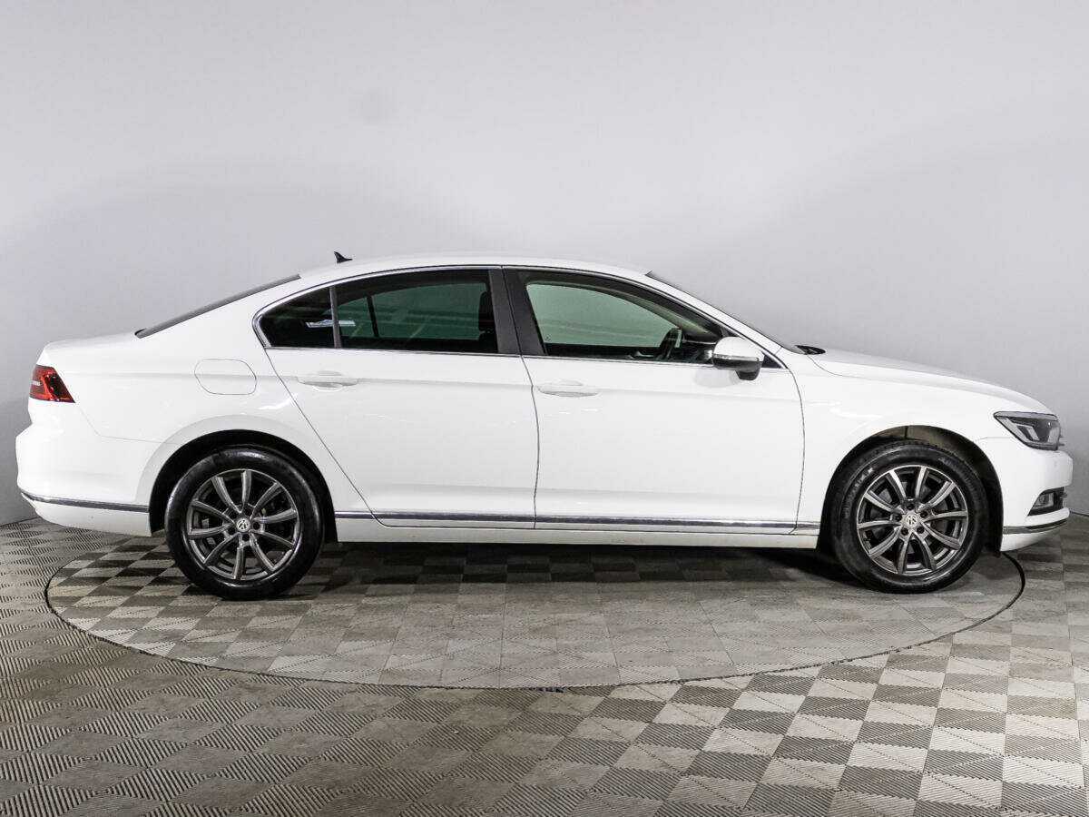 Купить Volkswagen Passat, 2017, 76 550 км.. Фото: #3