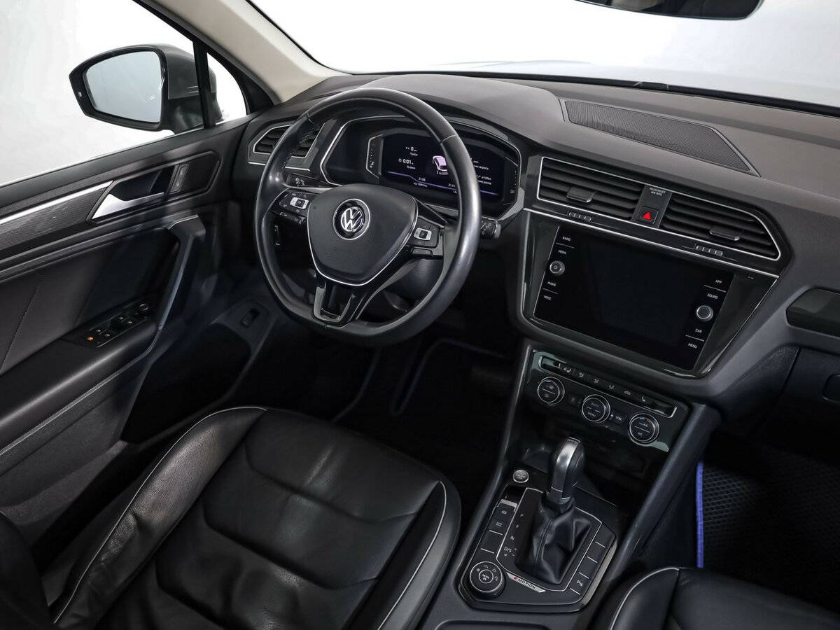 Купить Volkswagen Tiguan, 2019, 132 652 км.. Фото: #4