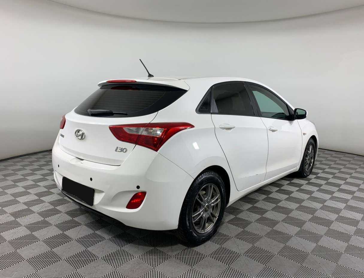 Купить Hyundai i30, 2012, 258 063 км.. Фото: #4