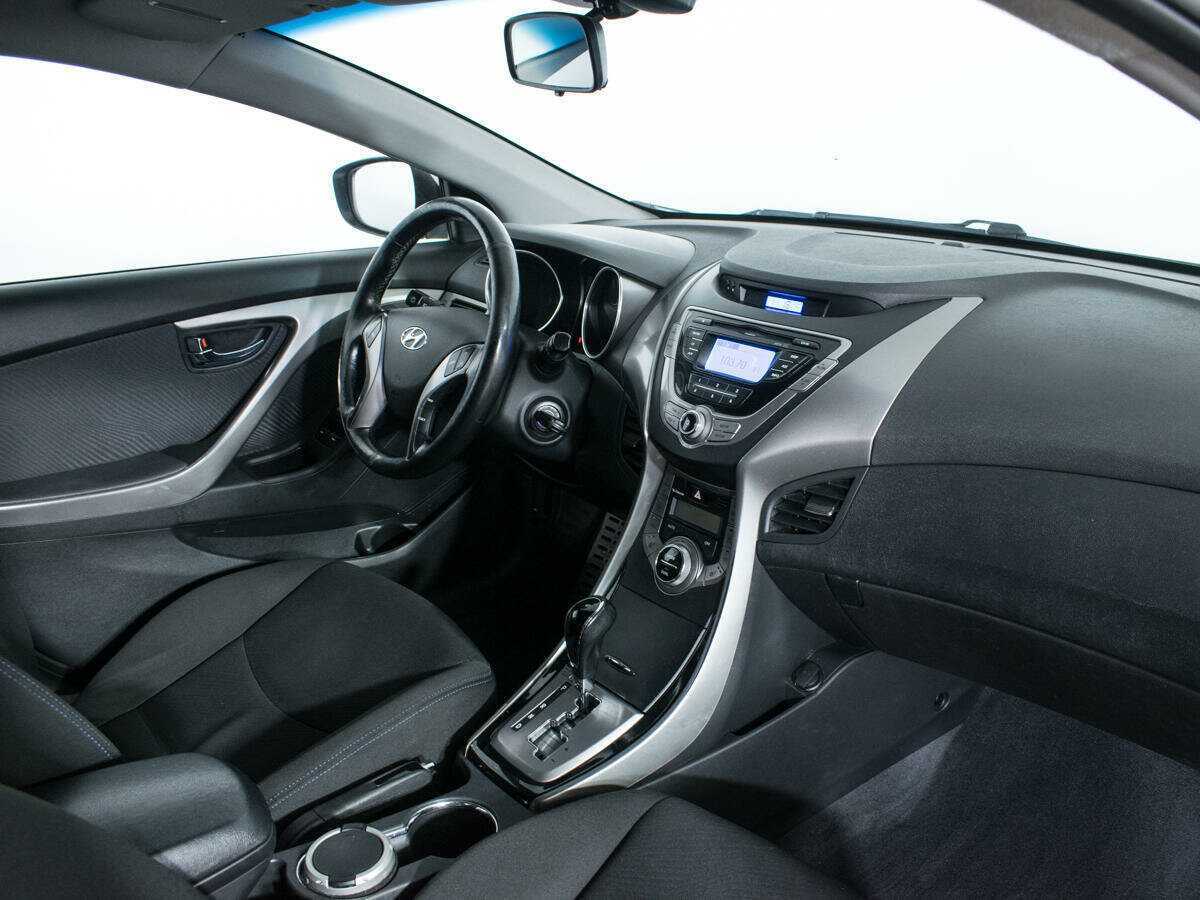 Купить Hyundai Elantra, 2013, 86 469 км.. Фото: #8