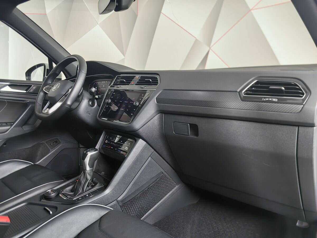 Купить Volkswagen Tiguan, 2021, 48 962 км.. Фото: #8