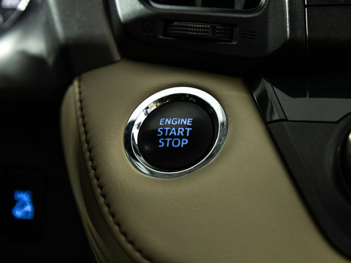 Купить Toyota RAV4, 2017, 161 710 км.. Фото: #15