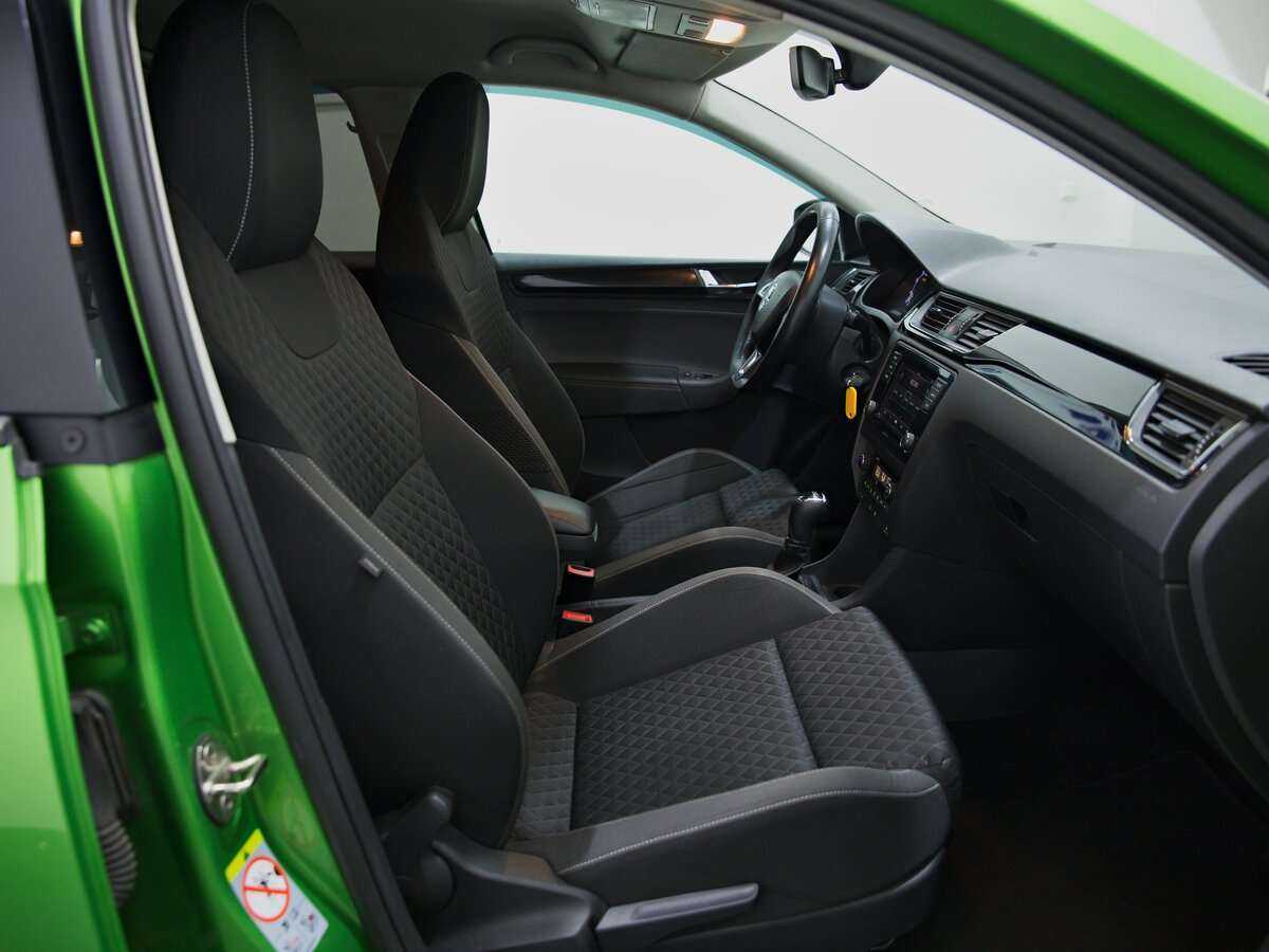 Купить Skoda Rapid, 2017, 188 576 км.. Фото: #4