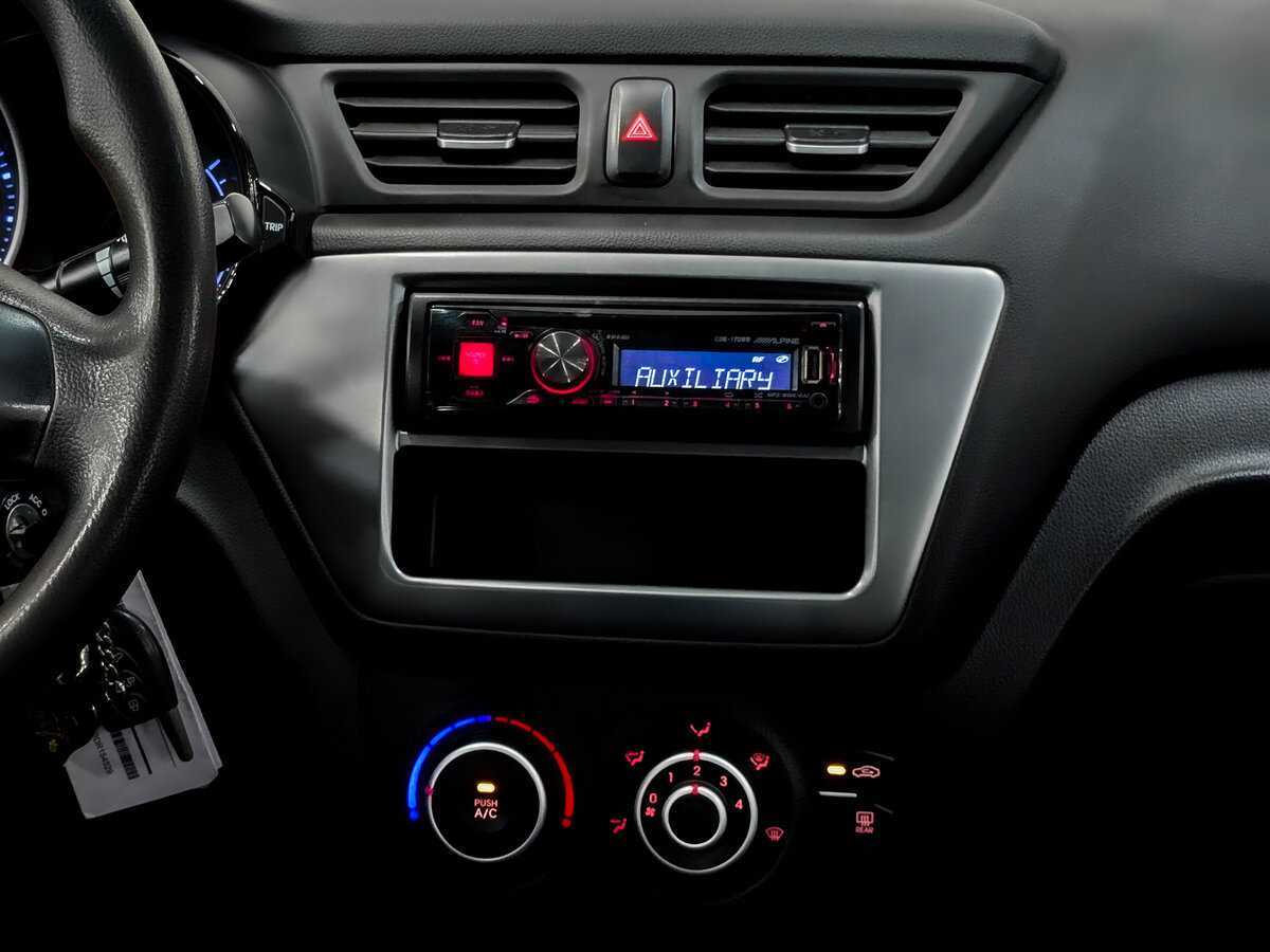Купить Kia Rio, 2013, 115 585 км.. Фото: #14