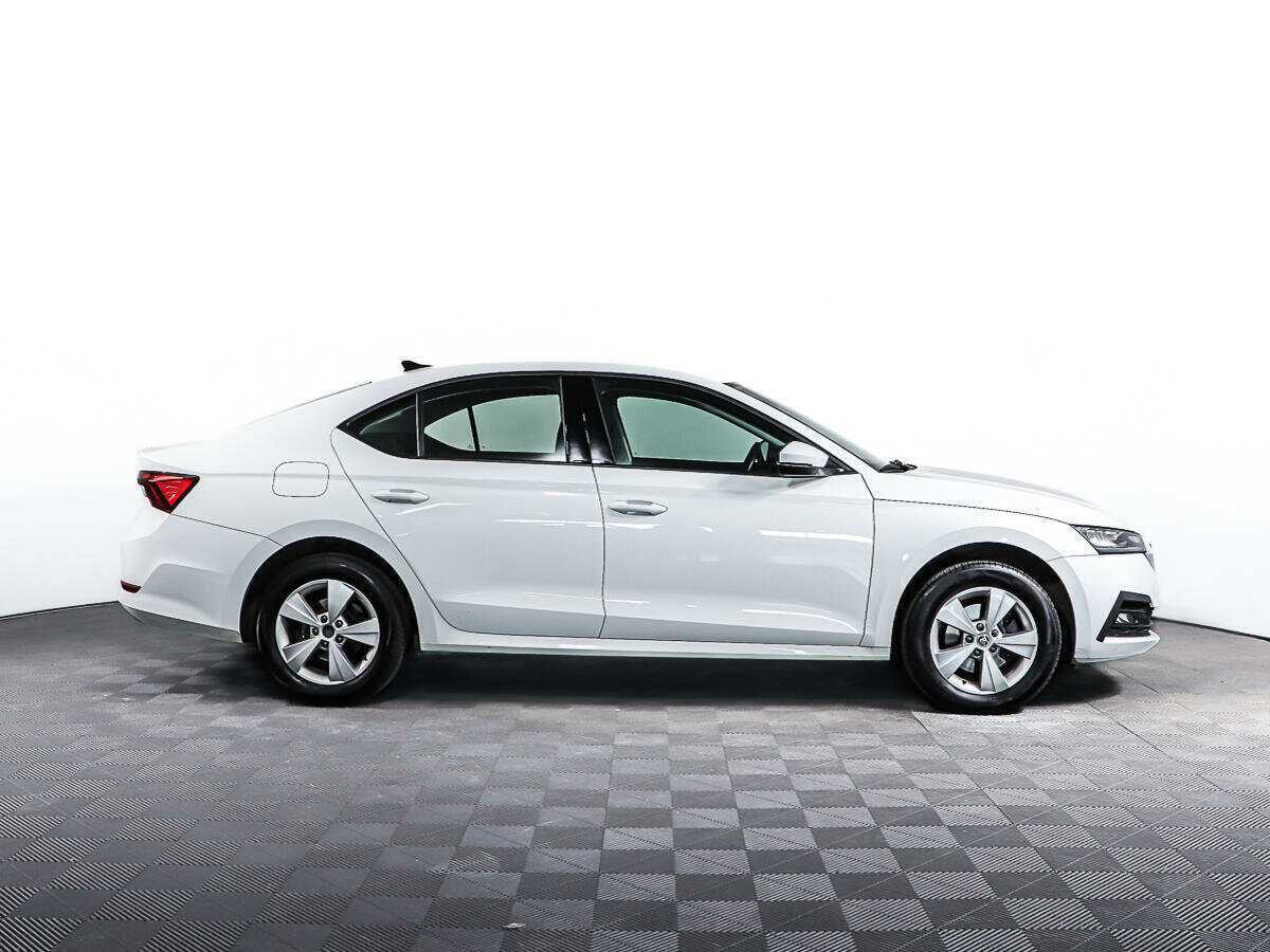 Купить Skoda Octavia, 2021, 61 170 км.. Фото: #3