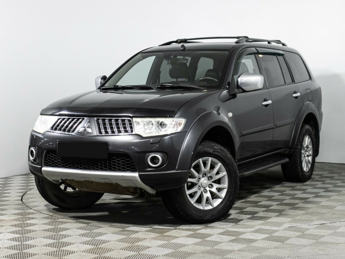 Купить Mitsubishi Pajero Sport, 2013, 230 570 км.. Посмотреть фото