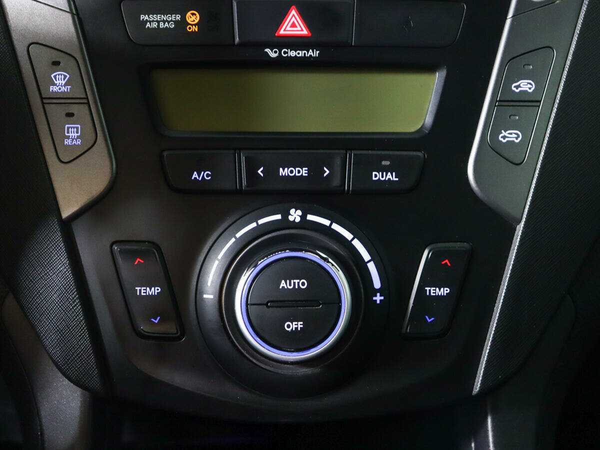 Купить Hyundai Santa Fe, 2012, 166 917 км.. Фото: #13