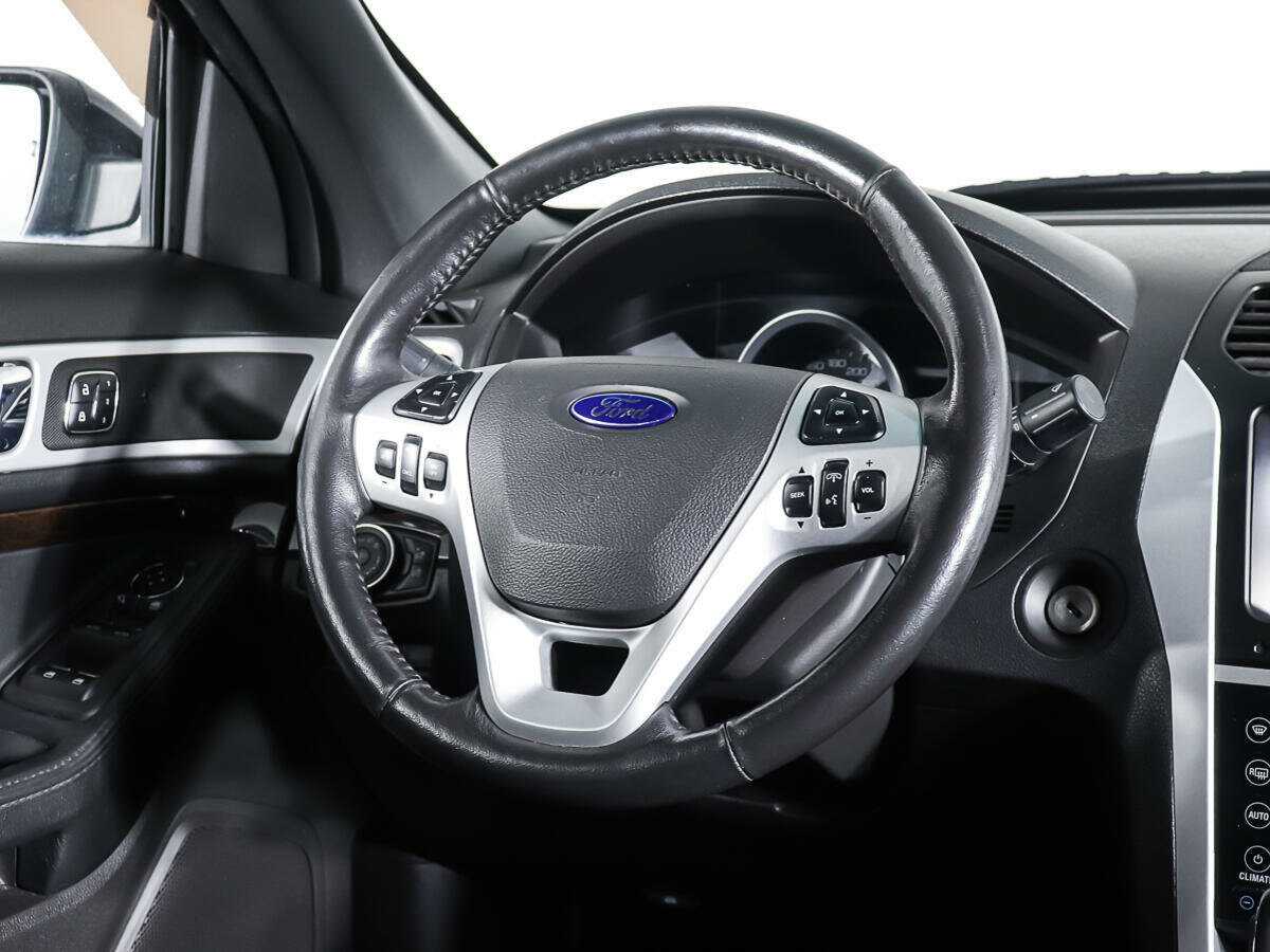 Купить Ford Explorer, 2013, 143 462 км.. Фото: #17