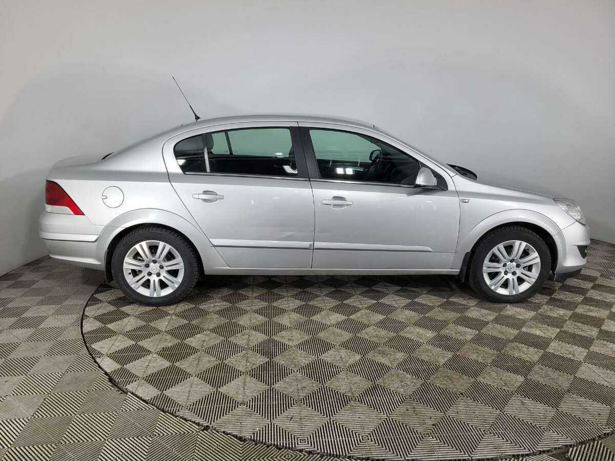 Купить Opel Astra, 2012, 117 000 км.. Фото: #3