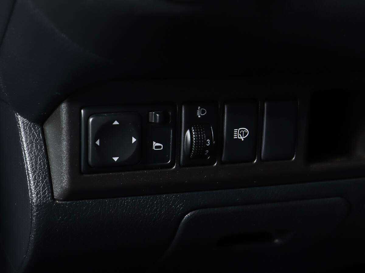 Купить Nissan Note, 2012, 97 744 км.. Фото: #10
